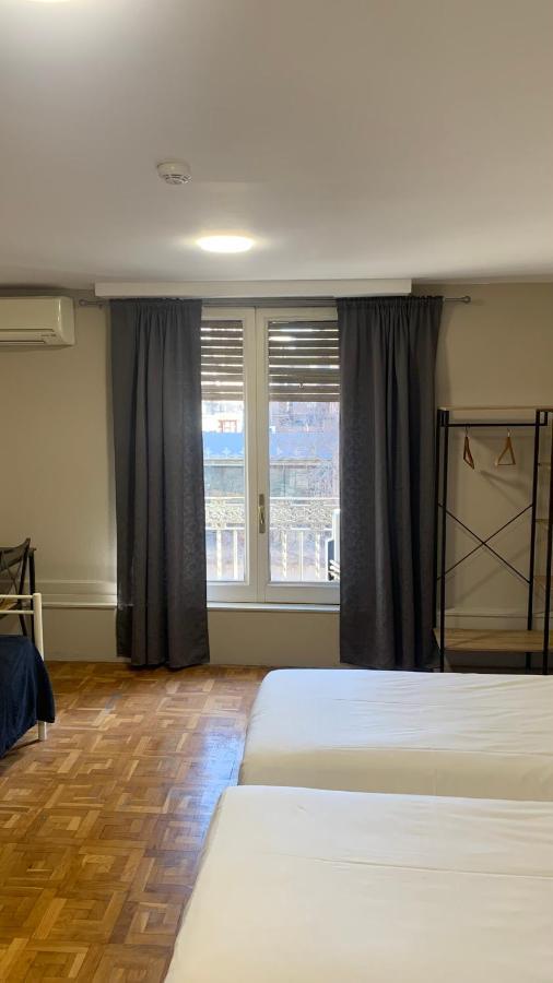 Somnio Hostels Barcelona Eksteriør bilde