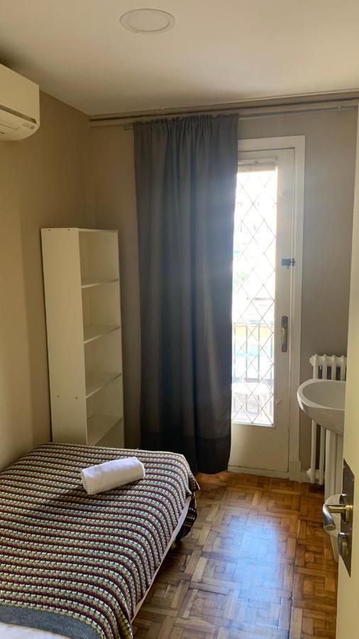 Somnio Hostels Barcelona Eksteriør bilde