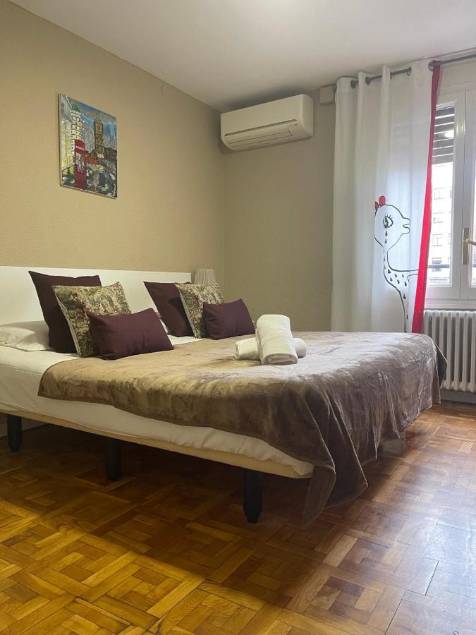Somnio Hostels Barcelona Eksteriør bilde