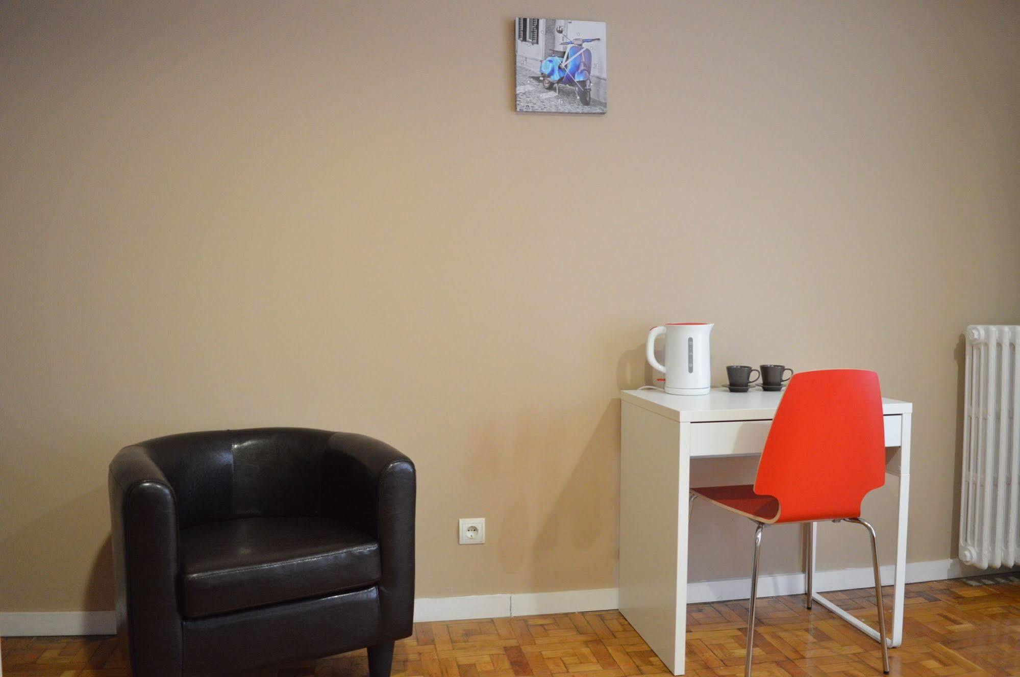 Somnio Hostels Barcelona Eksteriør bilde