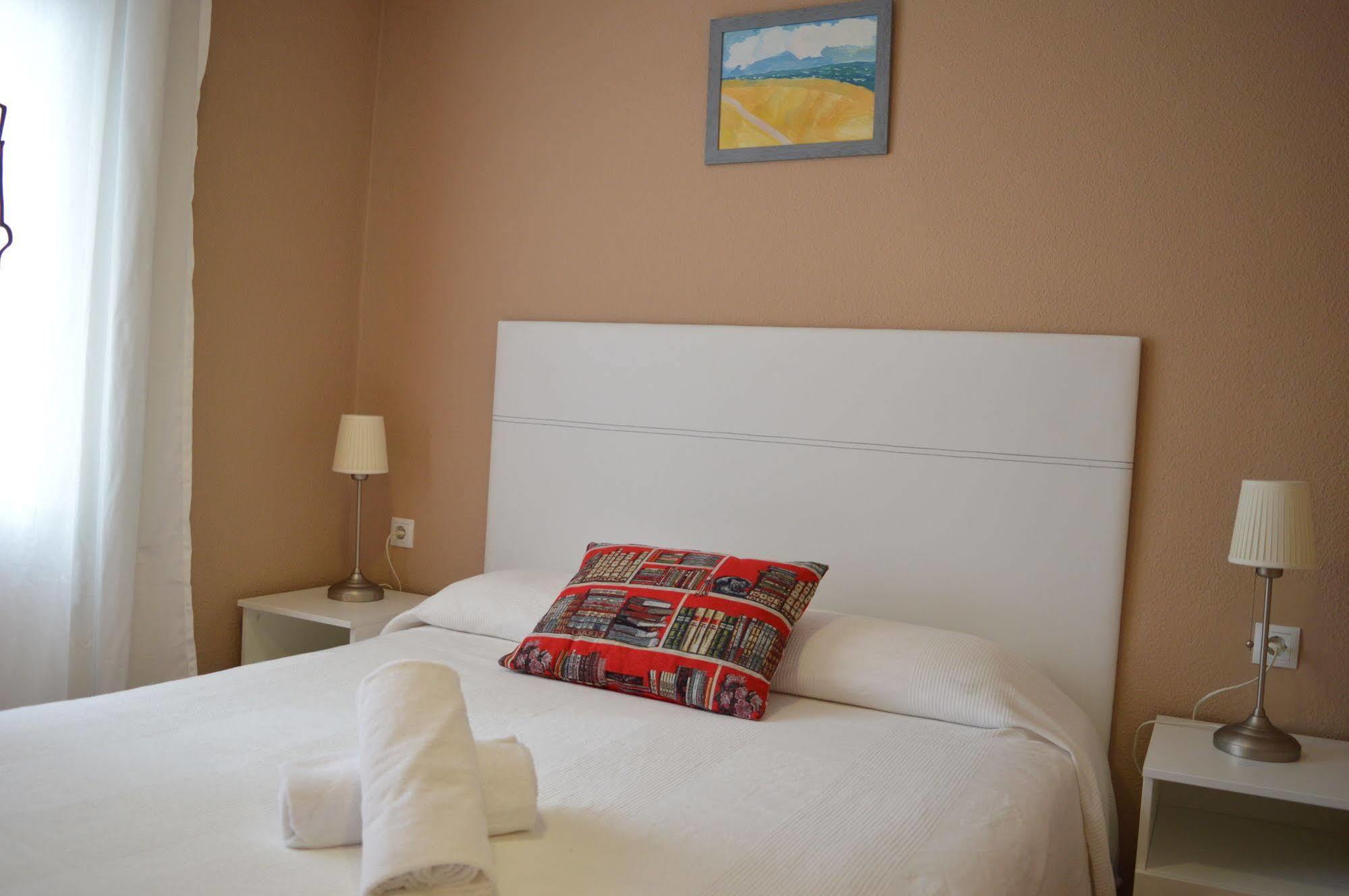 Somnio Hostels Barcelona Eksteriør bilde