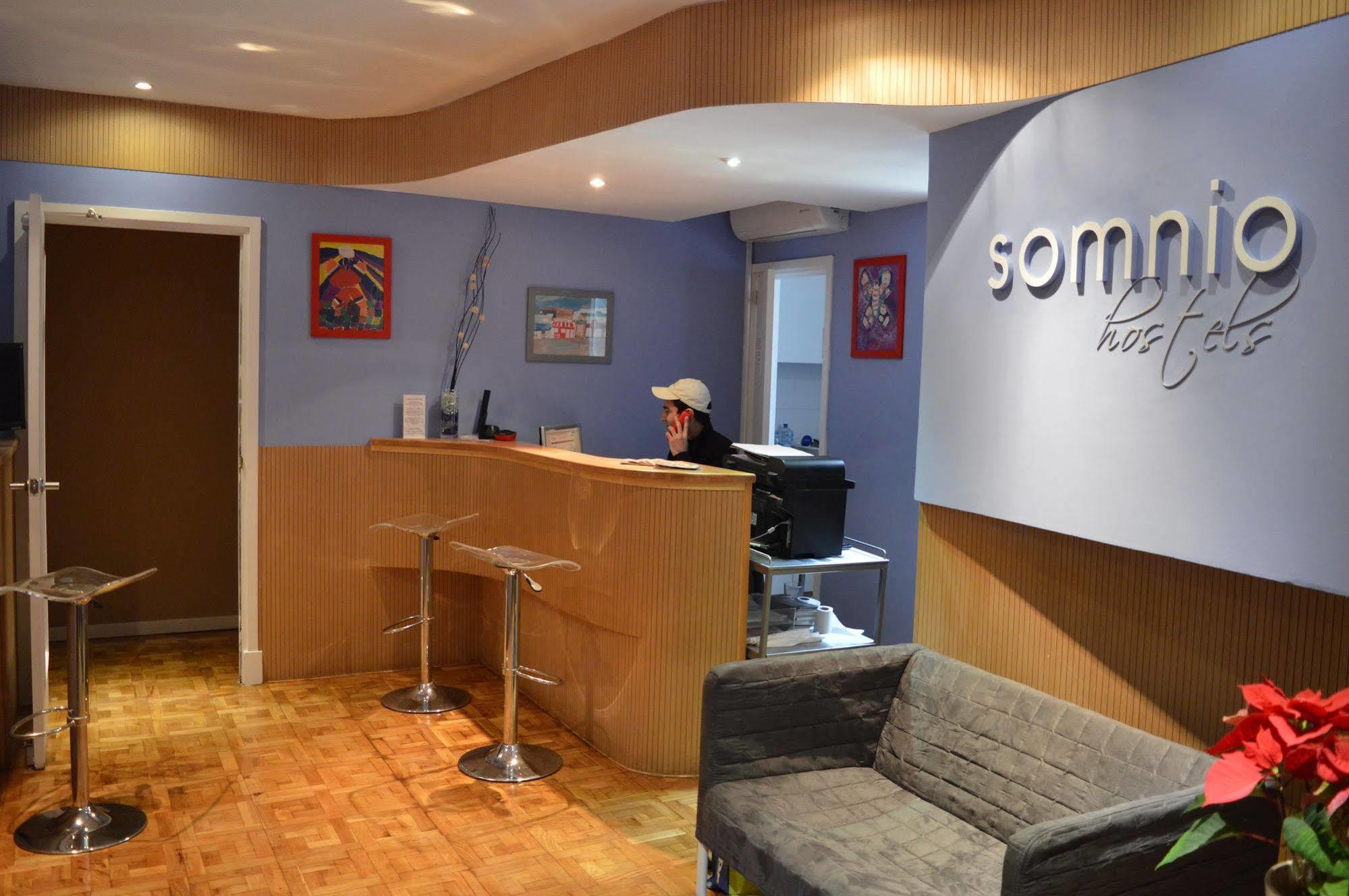 Somnio Hostels Barcelona Eksteriør bilde