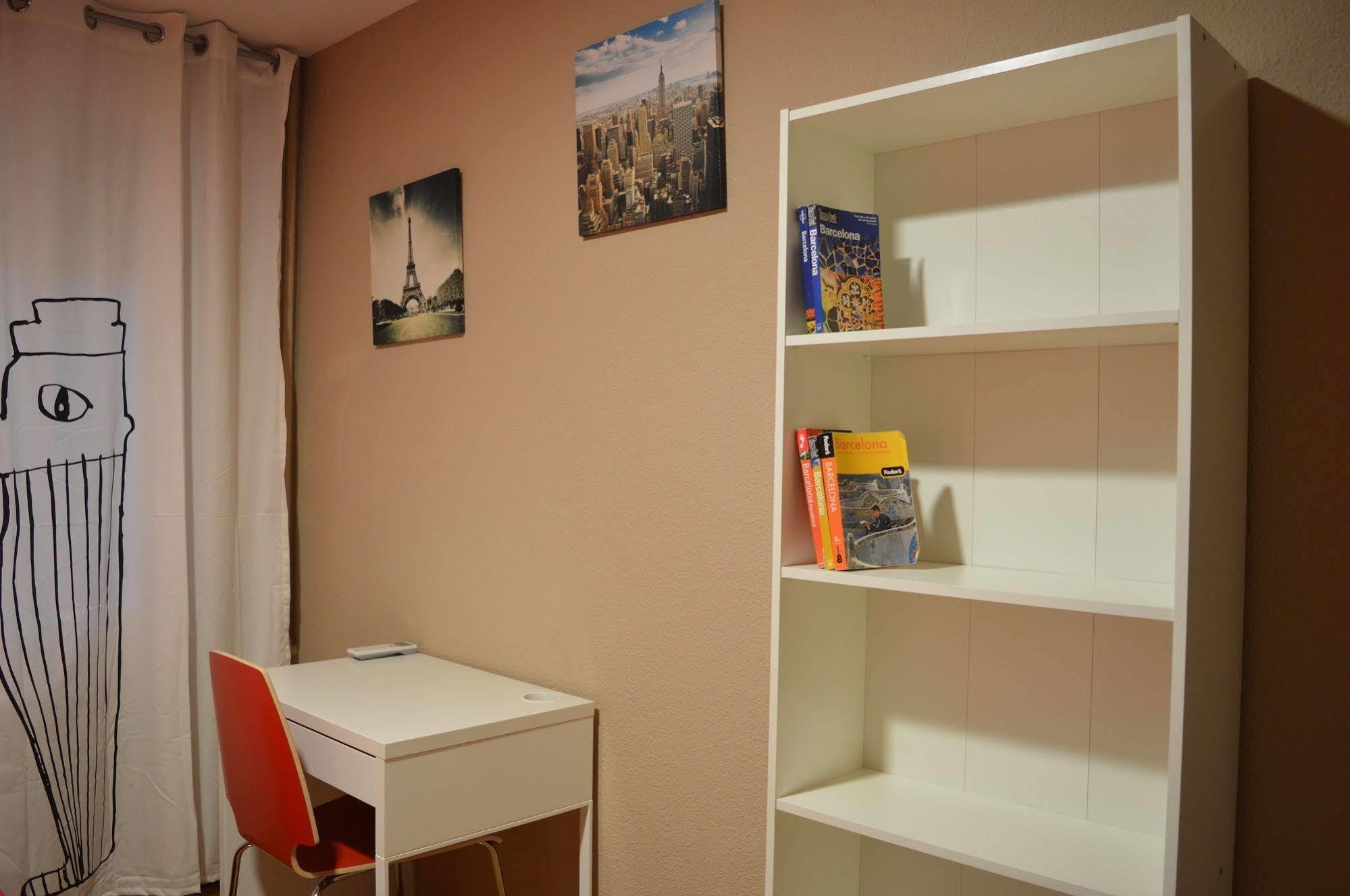 Somnio Hostels Barcelona Eksteriør bilde